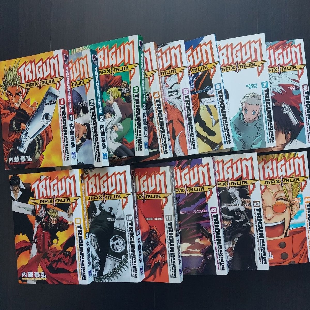 Trigun Maximum - full series (14 volumes) by Yasuhiro Nightow ...