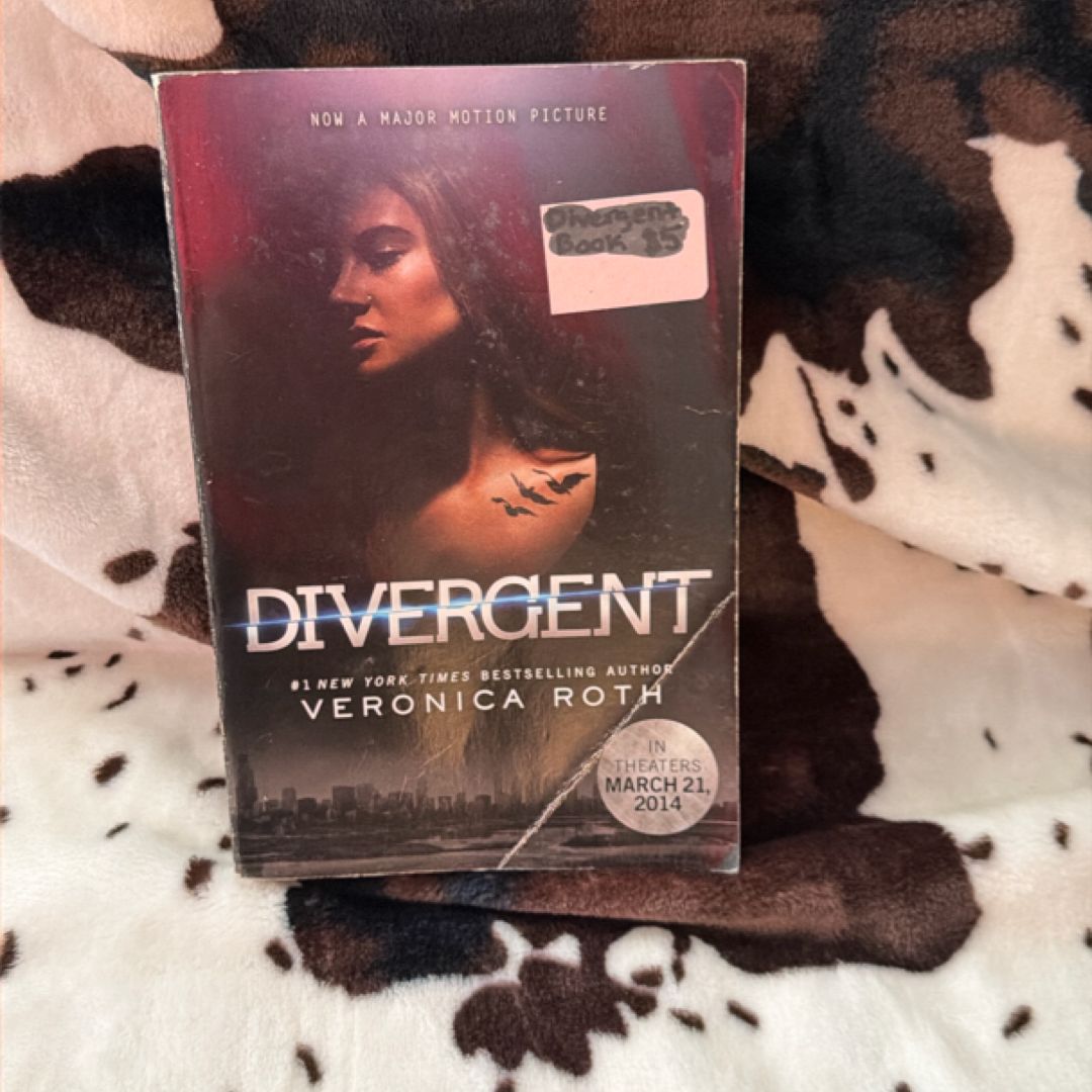 Divergent Movie Tie-In Edition