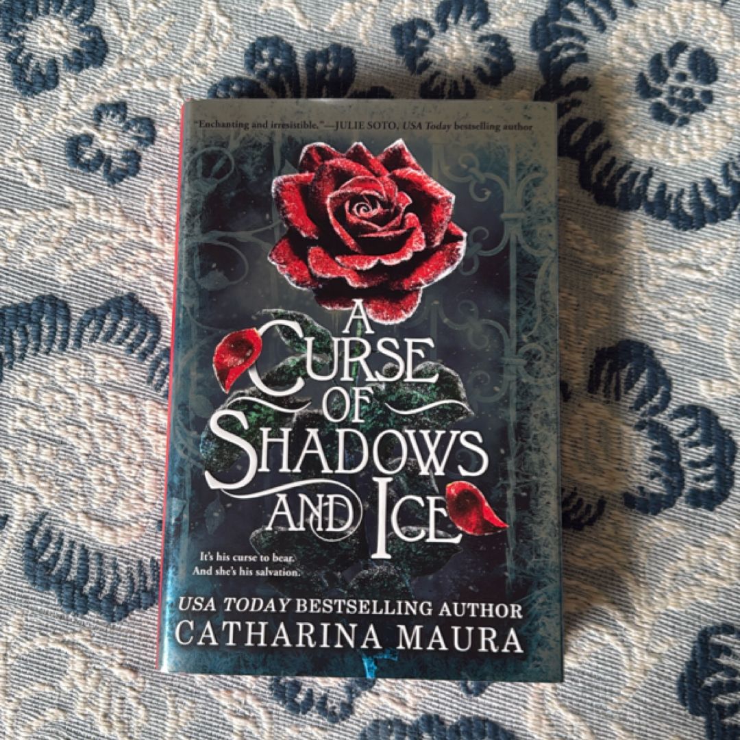 A Curse of Shadows and Ice (Deluxe Limited Edition)
