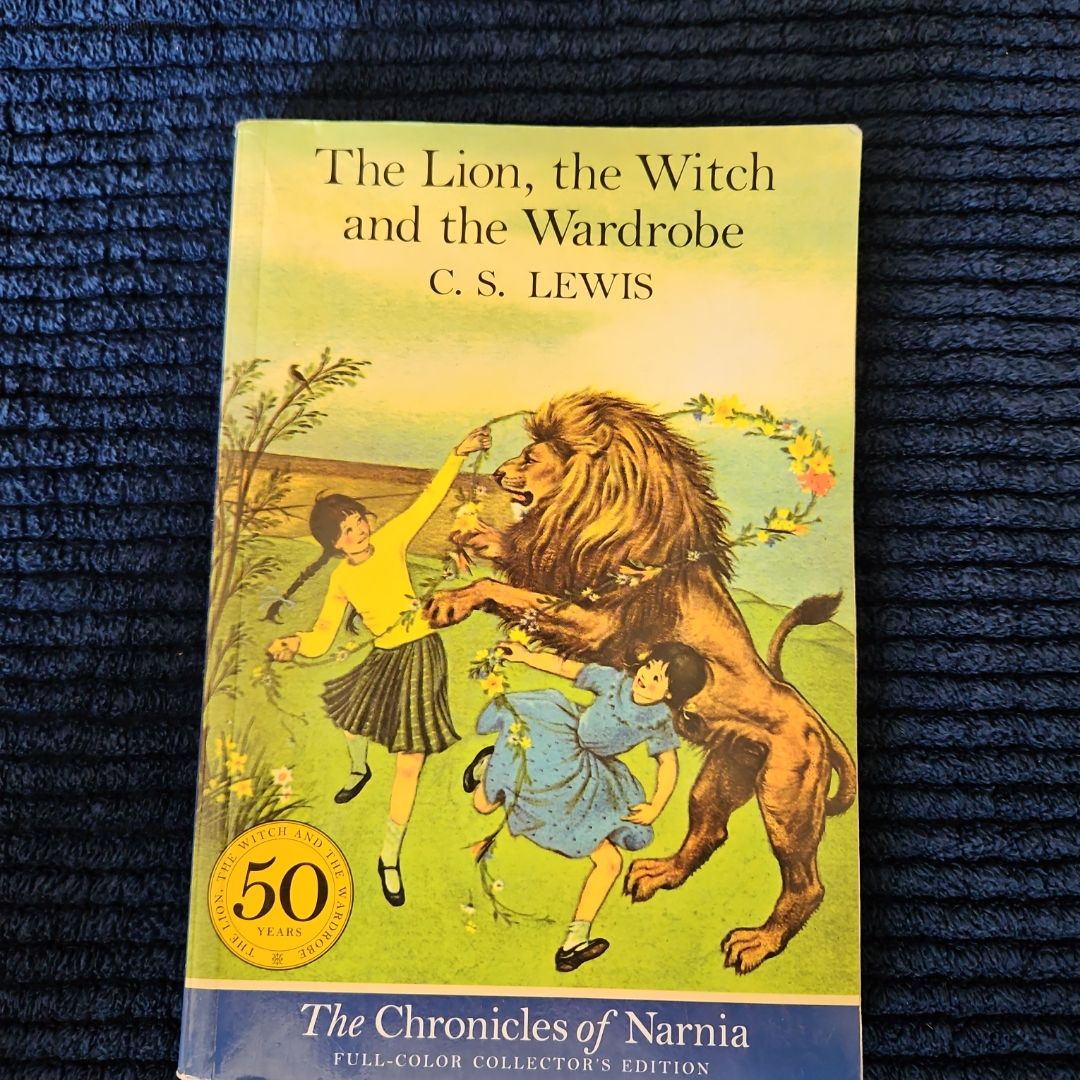 The Lion, the Witch and the Wardrobe: Full Color Edition