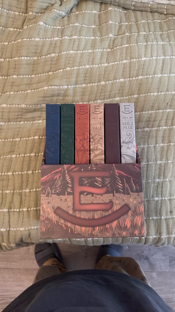 The Edens Bookish Box Luxe Edition Set 