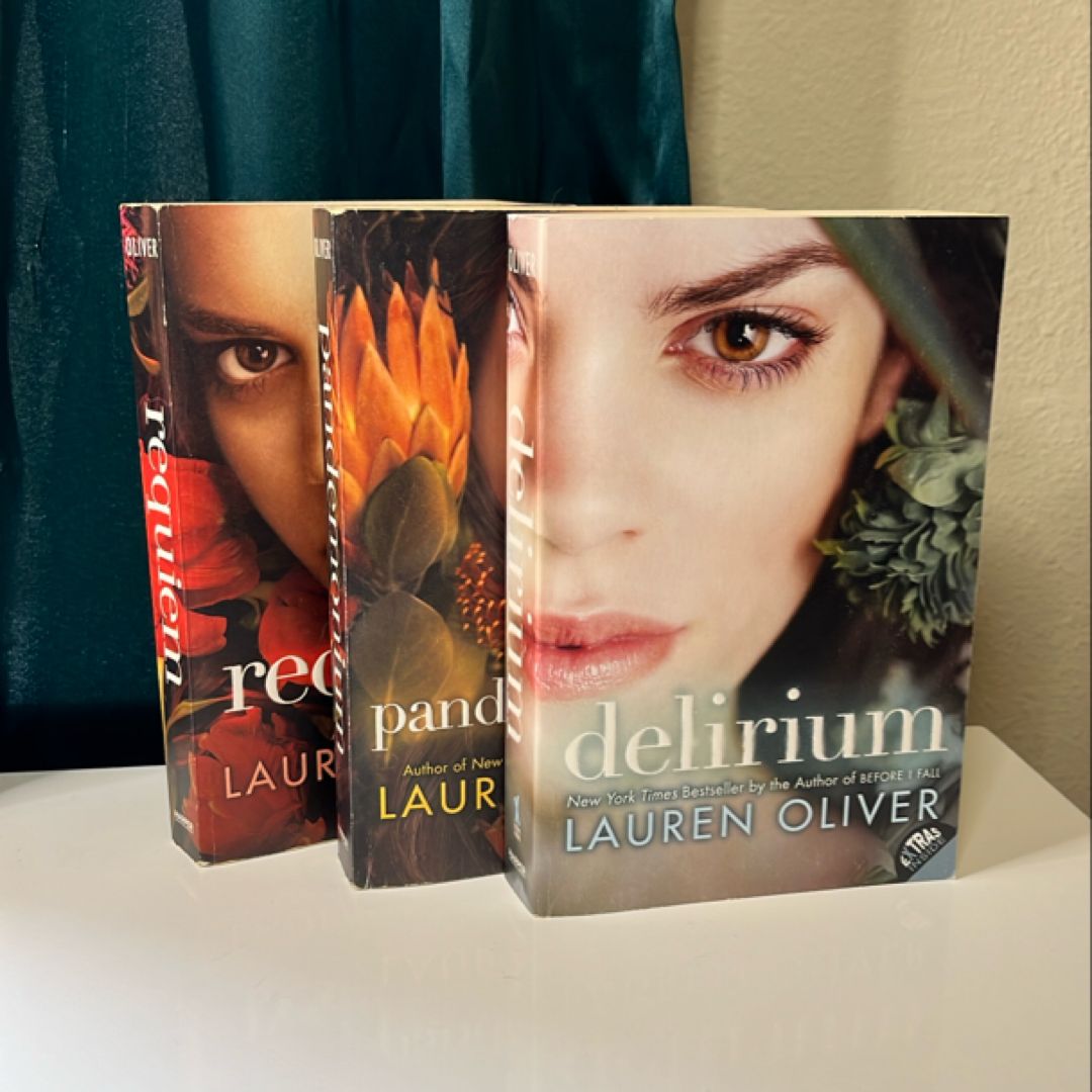 Delirium Trilogy set of 3 (Original covers)