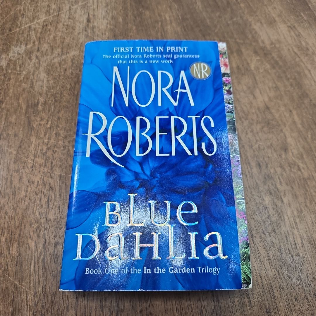 Blue Dahlia