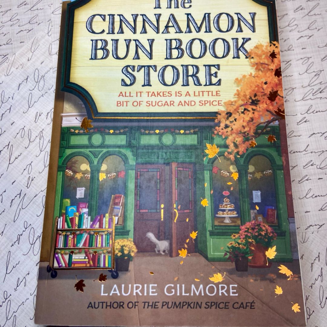 The Cinnamon Bun Book Store (Dream Harbor, Book 2)