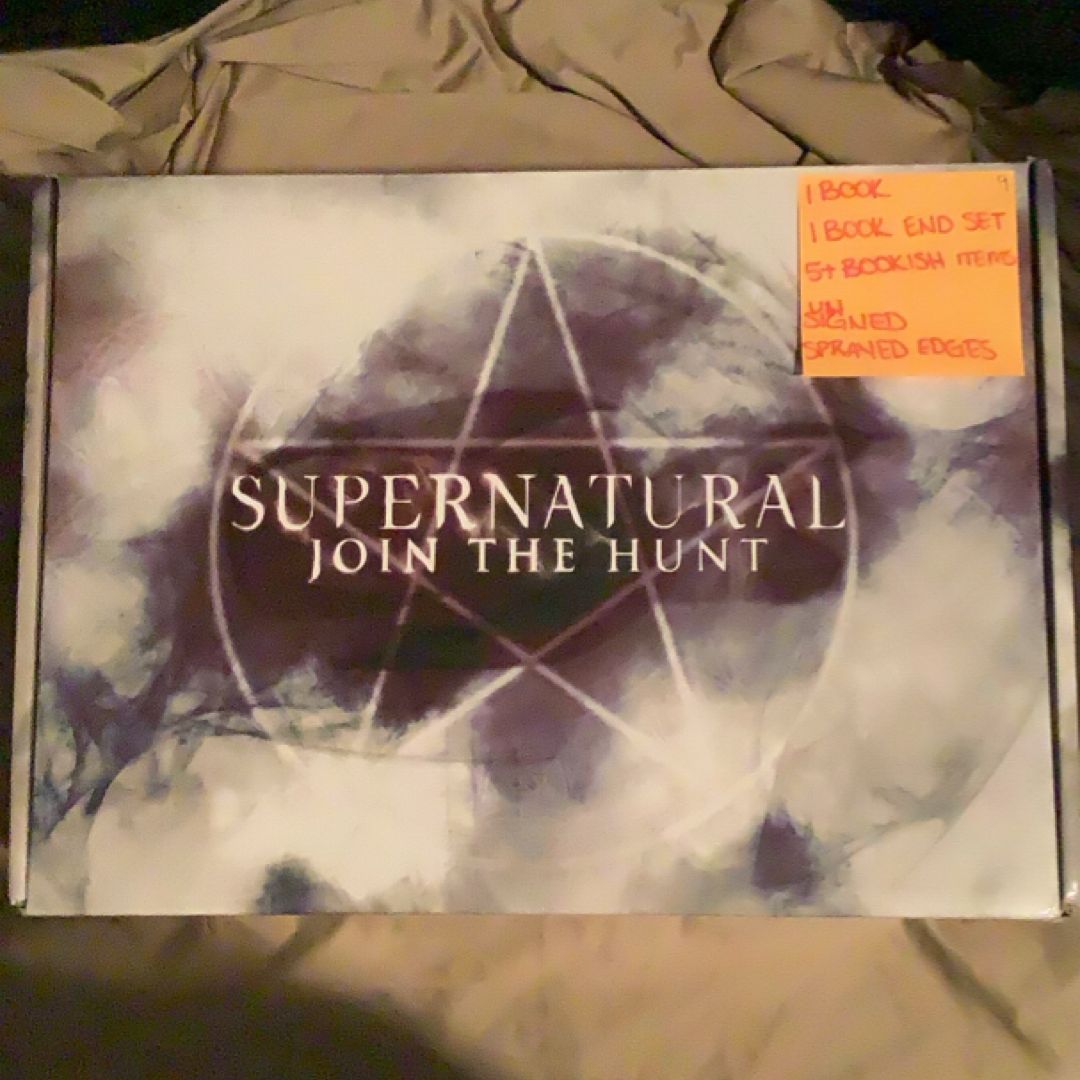 Fantasy Romance Mystery Box