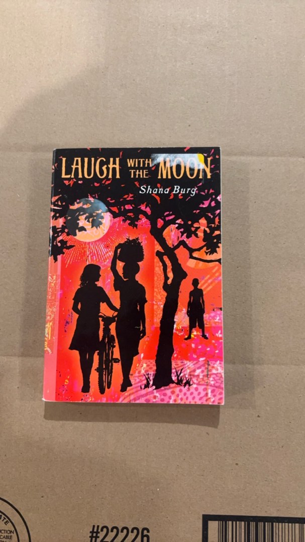 Laugh with the Moon