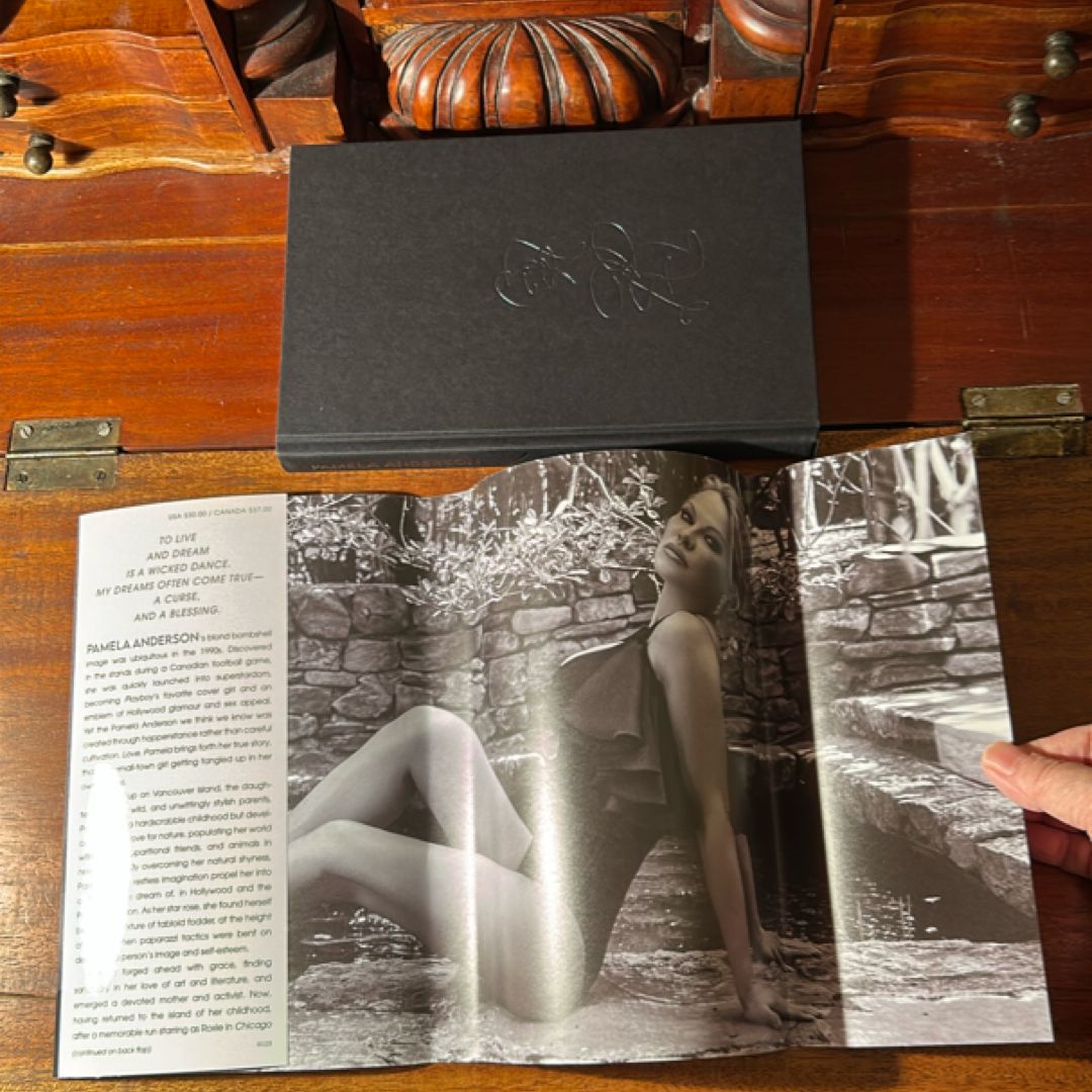 Love, Pamela (1st Ed/1st)