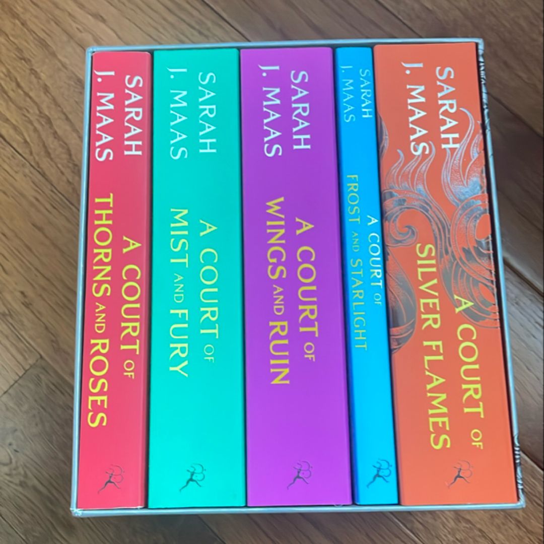 A Court of Thorns and Roses Box Set