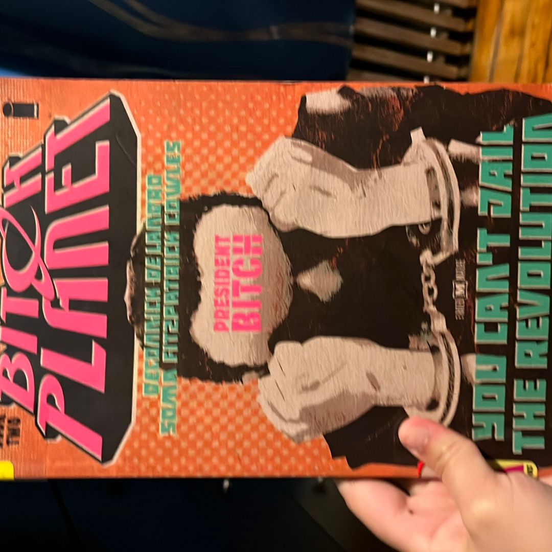 Bitch Planet Volume 2