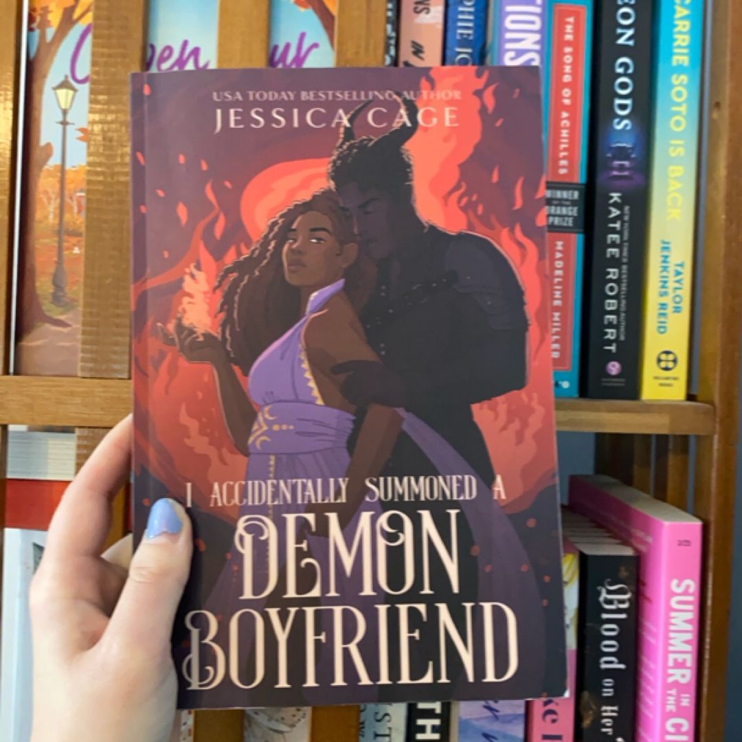 I Accidentally Summoned a Demon Boyfriend