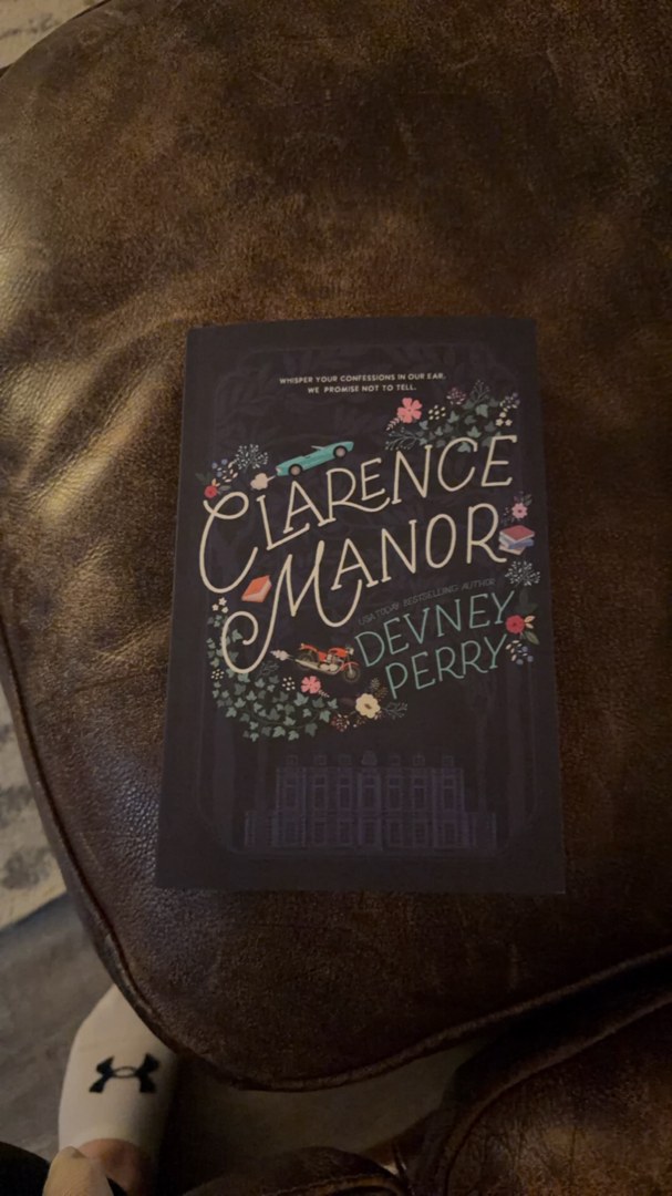 Clarence Manor