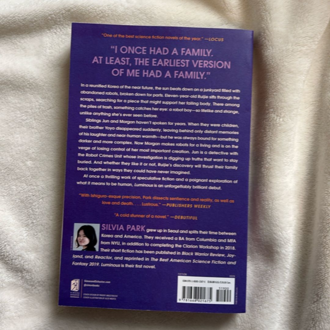 Luminous by Silvia Park, Paperback | Pangobooks