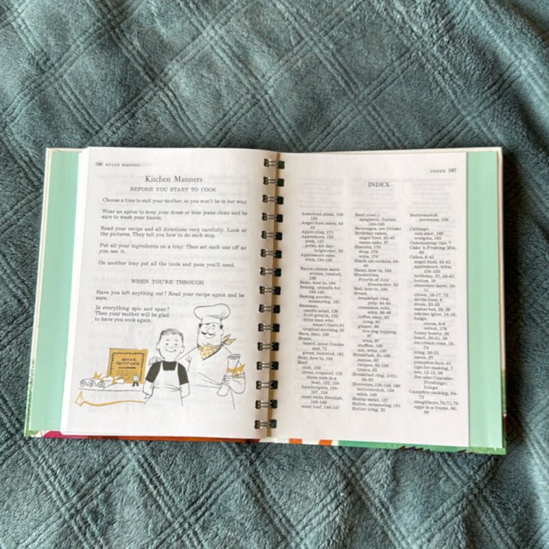Betty Crocker's Cook Book for Boys and Girls, Facsimile Edition