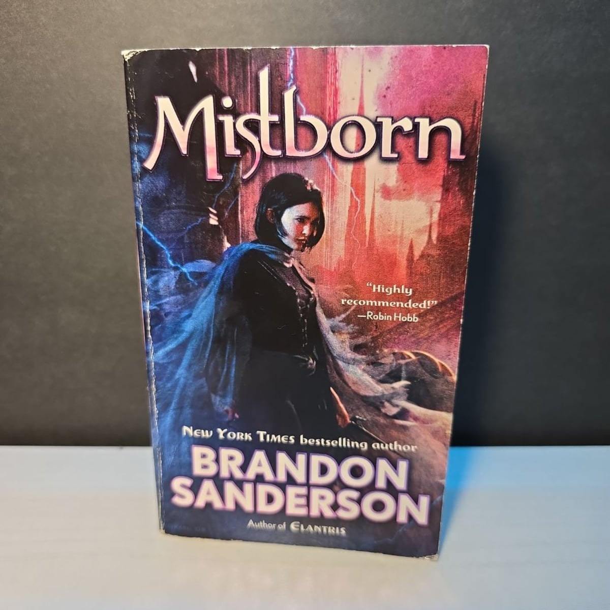 Mistborn by Brandon Sanderson, Paperback | Pangobooks