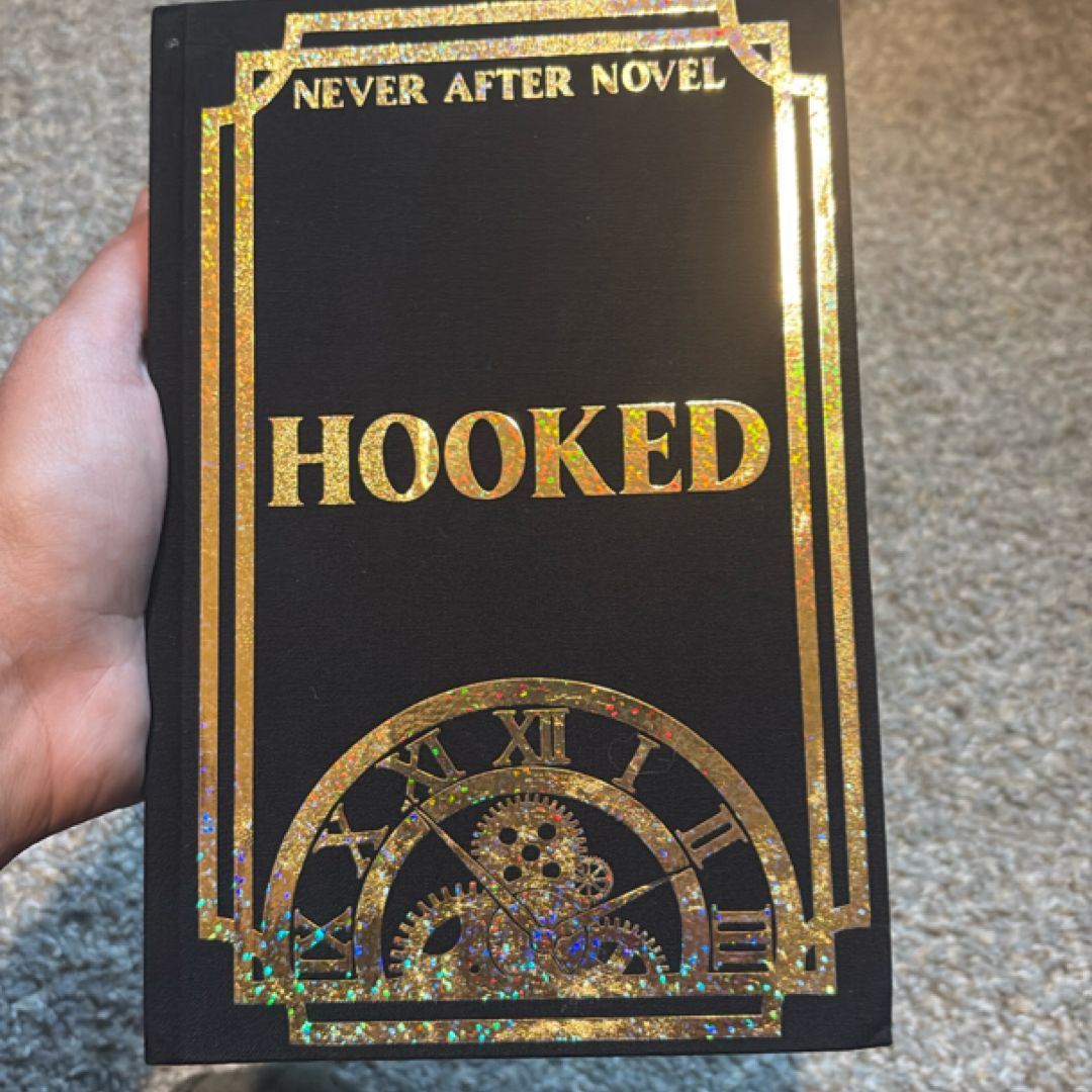 Hooked Rebind- Sprayed edges by Emily Mcintire , Hardcover | Pangobooks