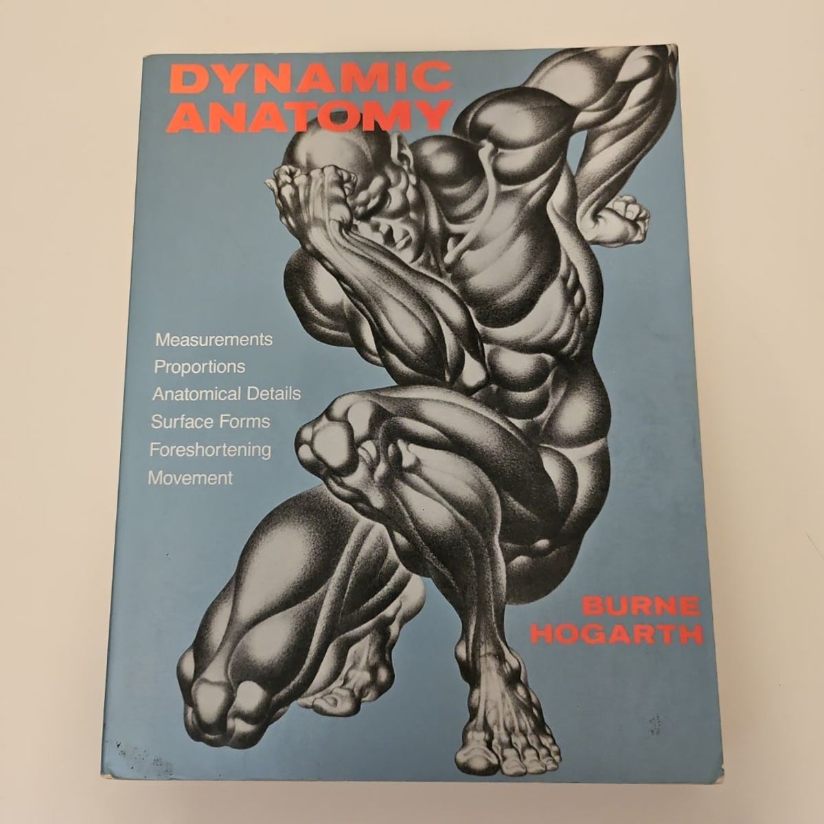 Dynamic Anatomy by Burne Hogarth