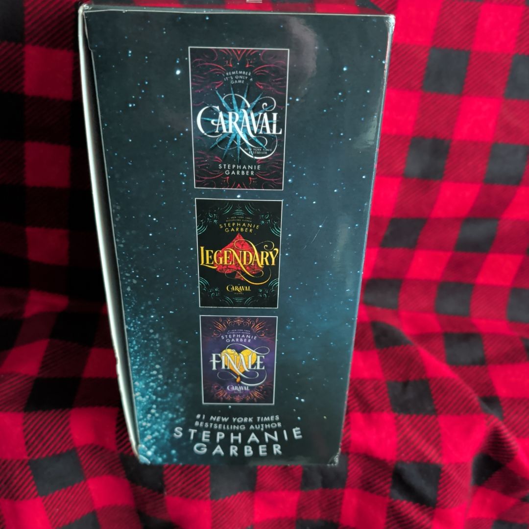 Caraval Paperback Boxed Set