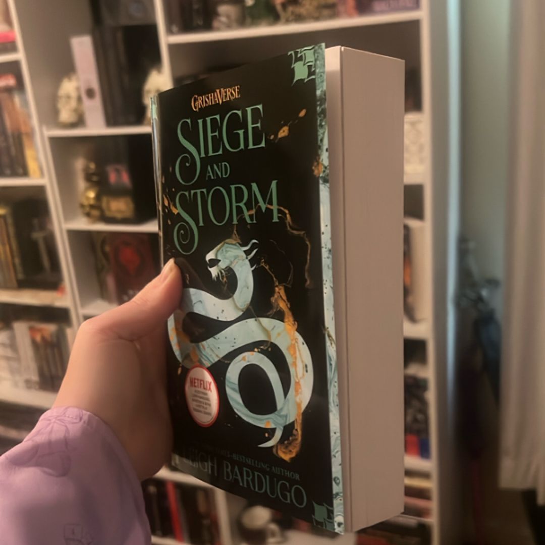 The Shadow and Bone Trilogy Boxed Set