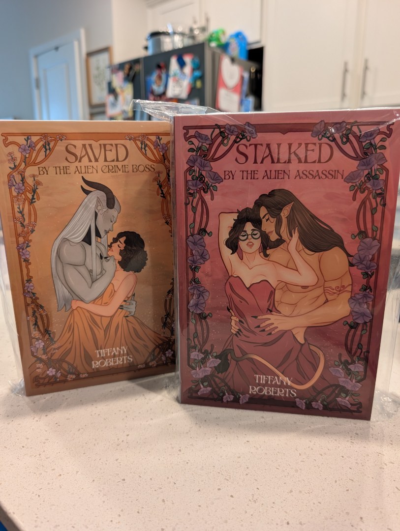 SE Aliens Among Us Omni Book Set