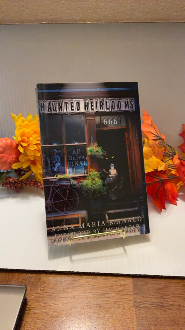 Haunted Heirlooms(SIGNED)