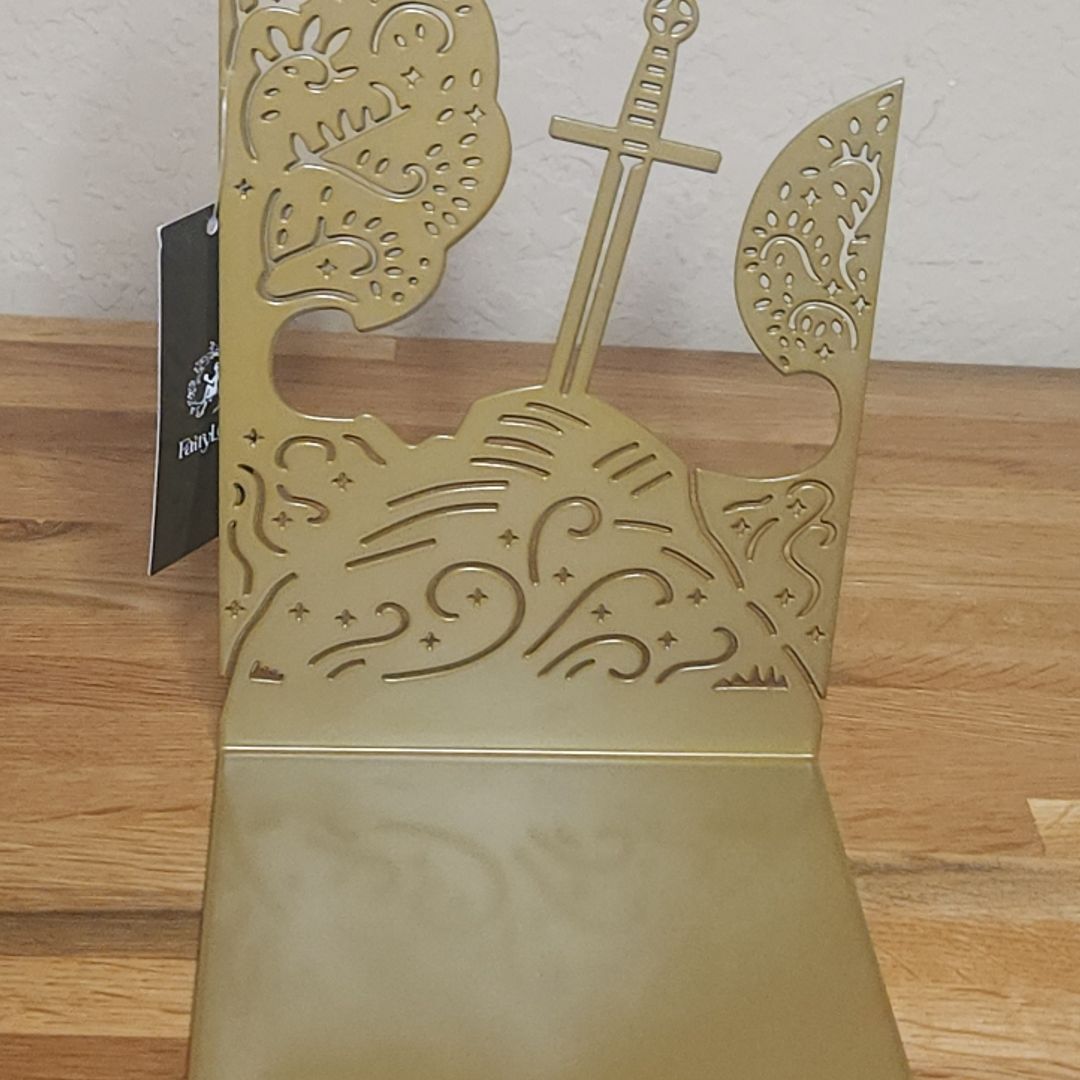 Fairyloot Legendborn Tracy Deonn Excalibur Gold Set Of 2 Bookends December 2023