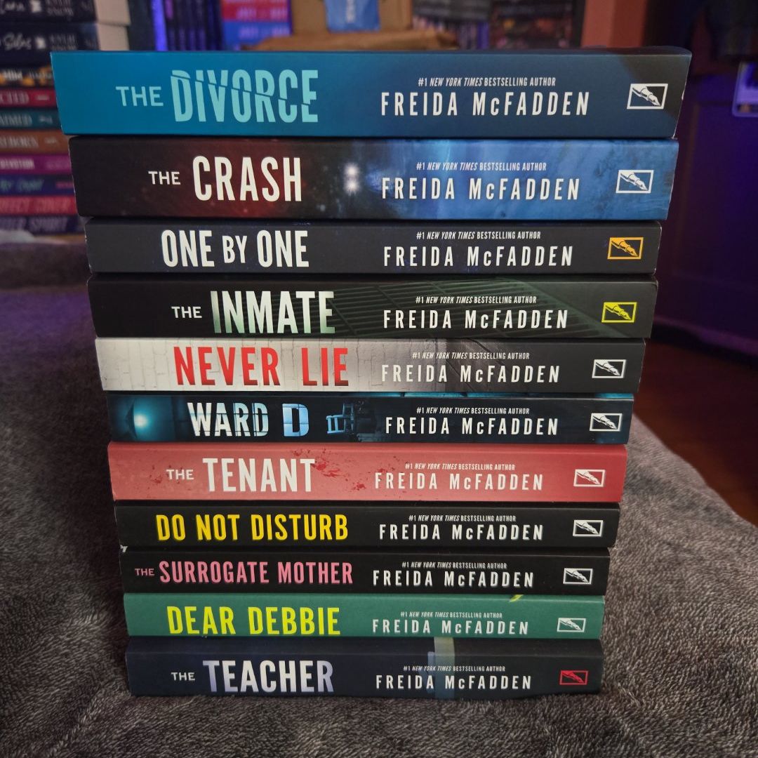 Freida McFadden 11 Book Bundle 