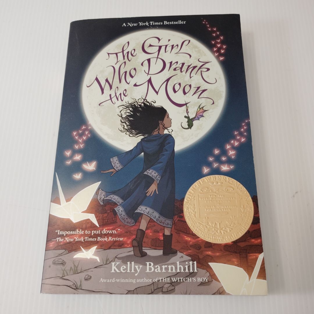 The Girl Who Drank the Moon (Winner of the 2017 Newbery Medal)
