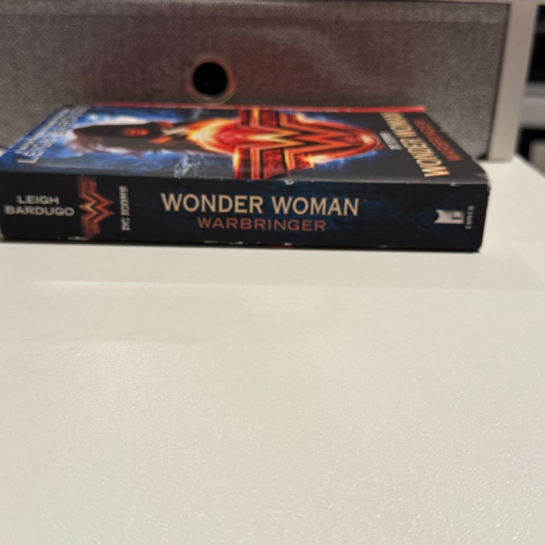 *Sprayed Edges* Wonder Woman: Warbringer