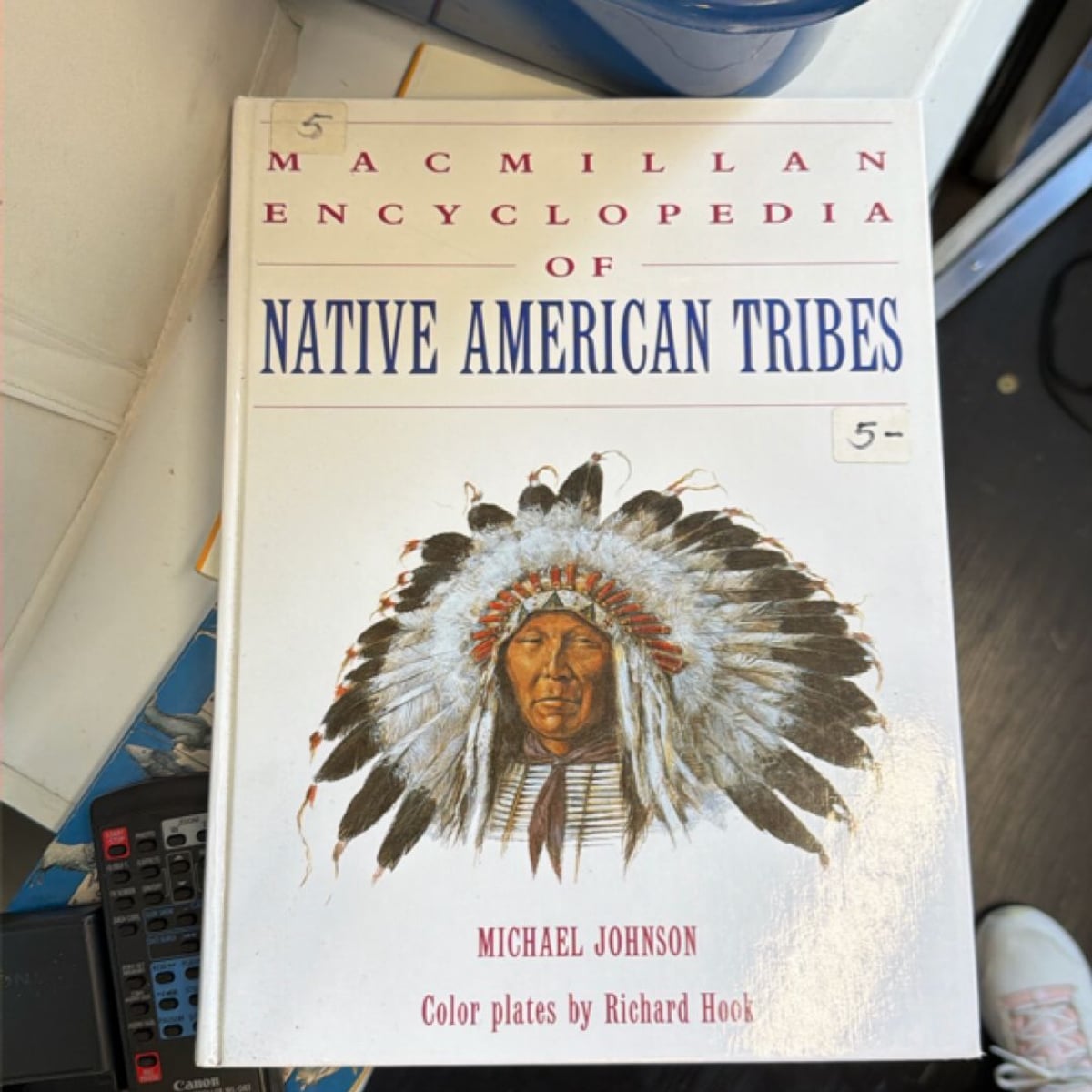 Macmillan Encyclopedia of Native American Tribes by Michael Johnson