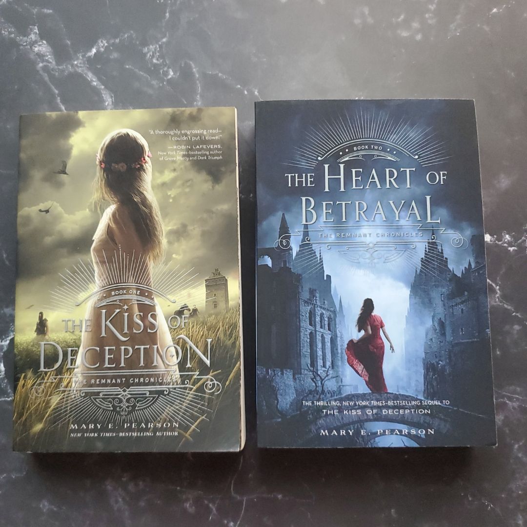 (SET) The Kiss of Deception, The Heart of Betrayal