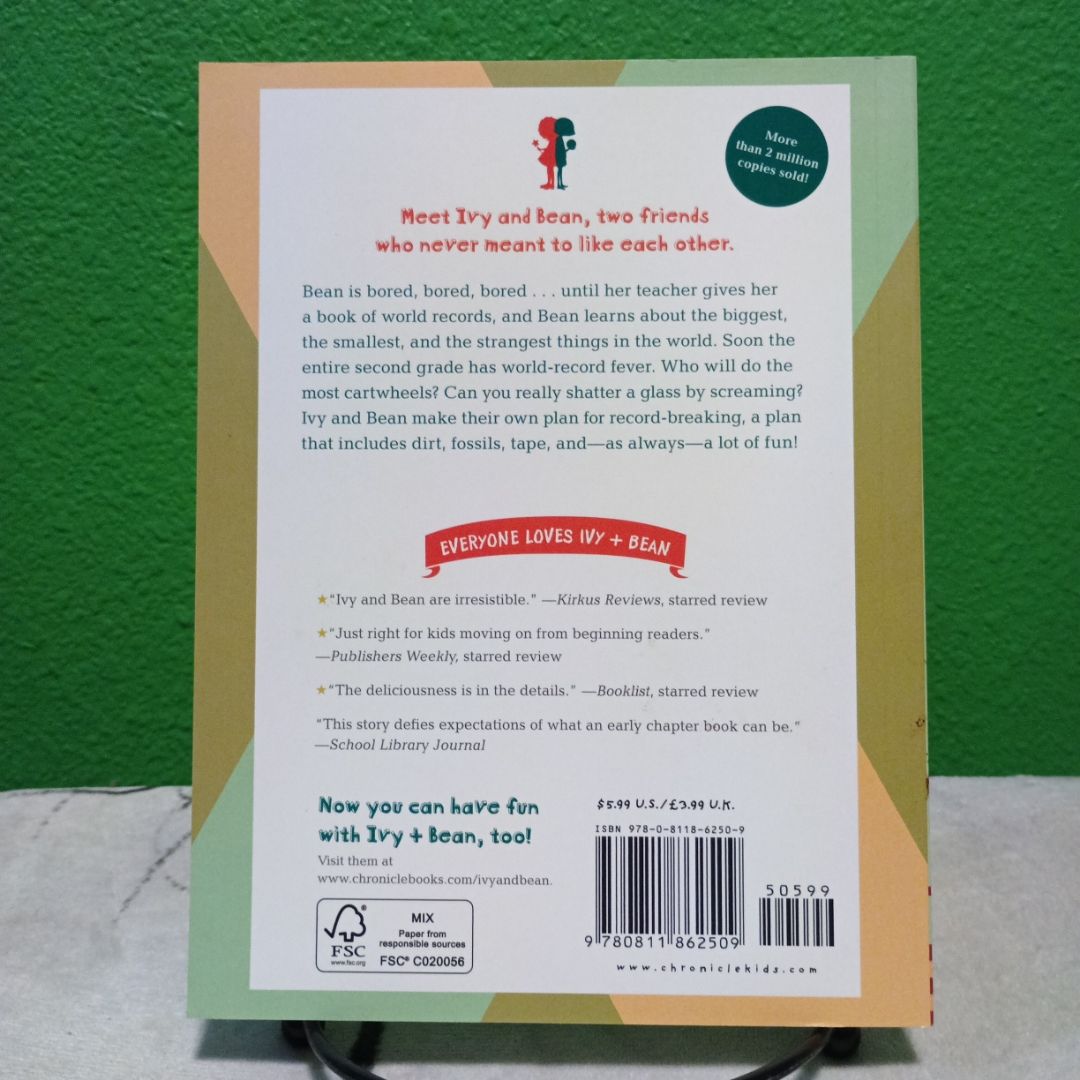 Ivy + Bean - Book 3 by Annie Barrows; Sophie Blackall (Illustrator)