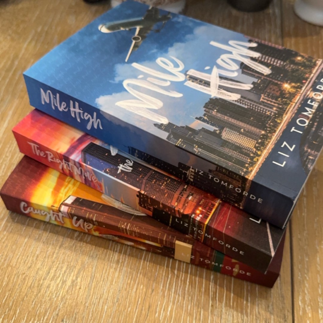 Liz Tomforde Windy City OOP Indie Skyline Cover Set – 3 Books