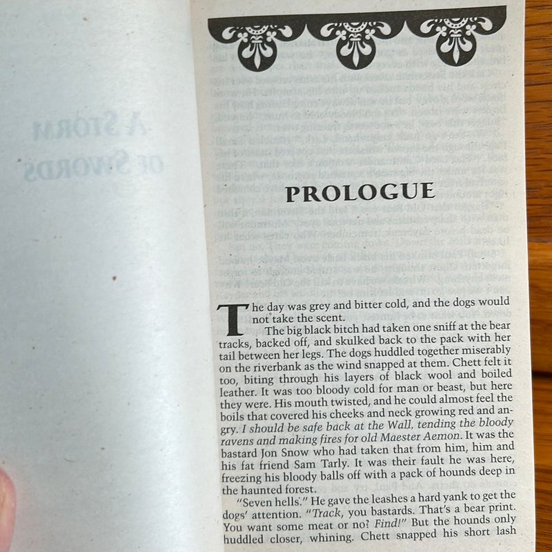 A Storm of Swords (HBO Tie-In Edition): a Song of Ice and Fire: Book Three