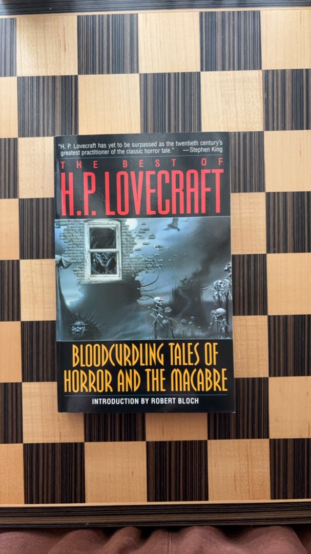 Bloodcurdling Tales of Horror and the Macabre: the Best of H. P. Lovecraft