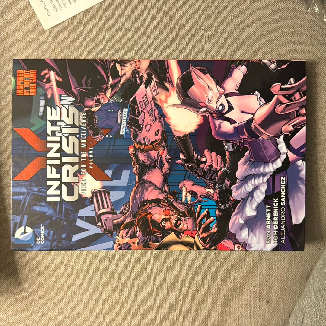 Infinite Crisis: Fight for the Multiverse Vol. 1