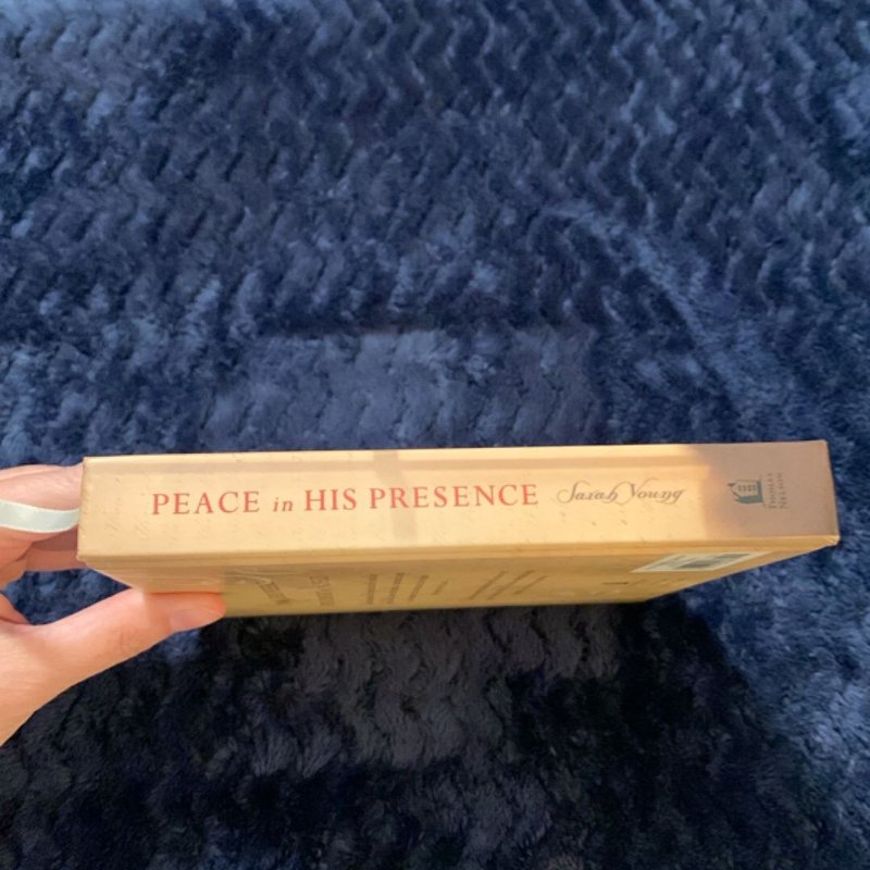 Peace in His Presence: Favorite Quotations from Jesus Calling