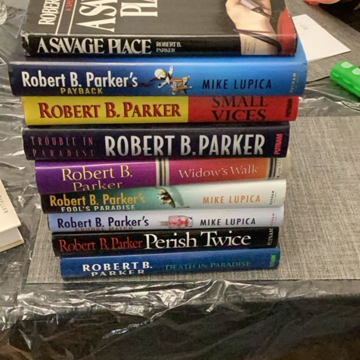 Lot of Books by Robert Parker and Mike Lupica, Hardcover | Pangobooks
