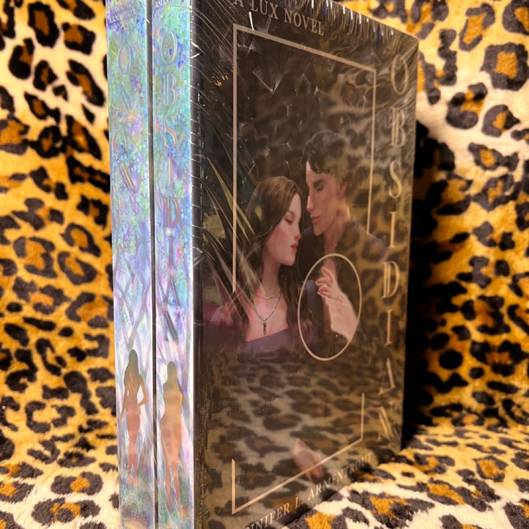 Obsidian & Onyx - Bookish Box