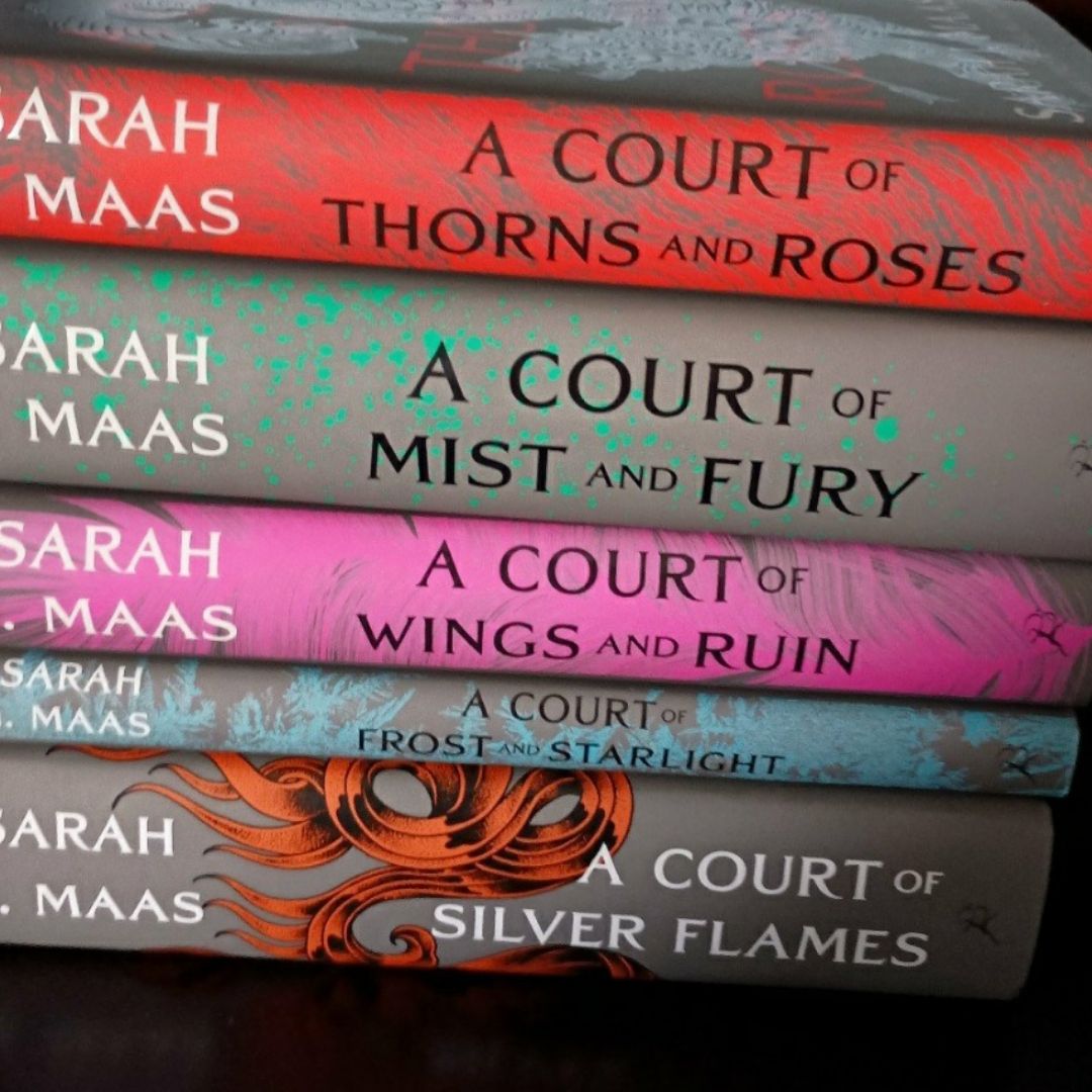 A Court of Thorns and Roses Box Set