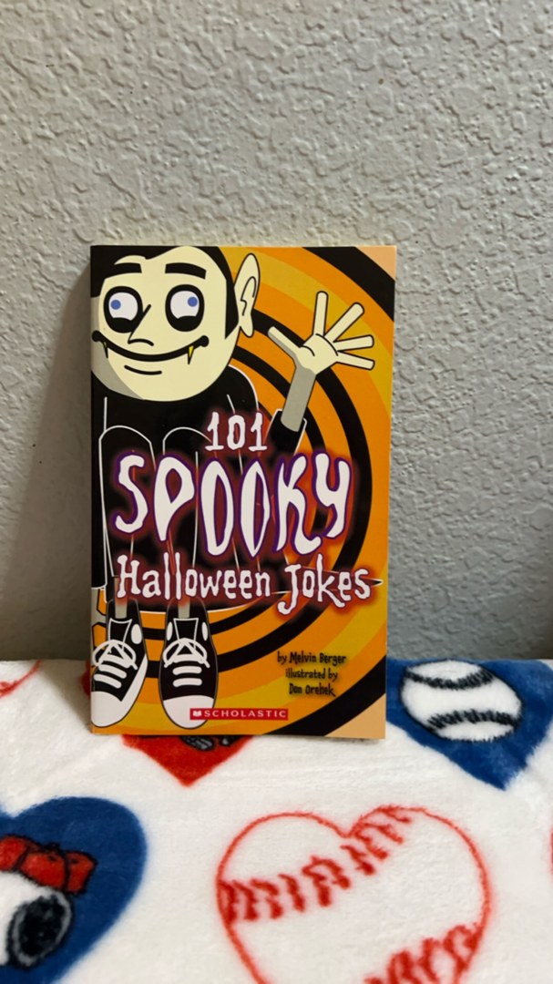 One Hundred One Spooky Halloween Jokes
