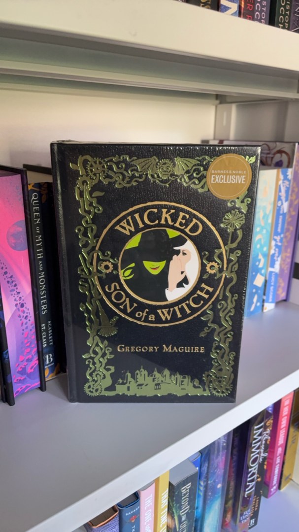 B&N exclusive Wicked
