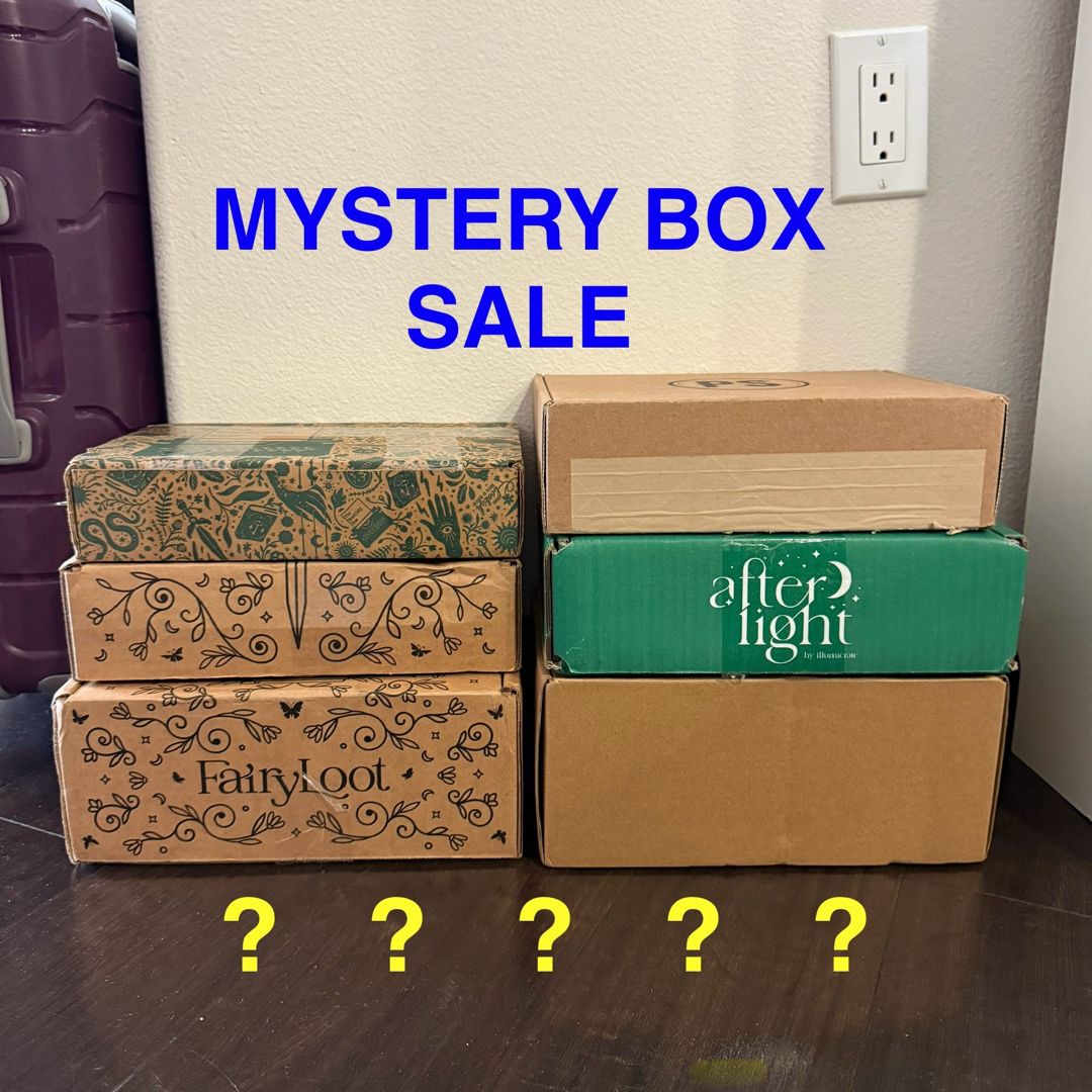 Mystery box - romance / romantasy paperbacks