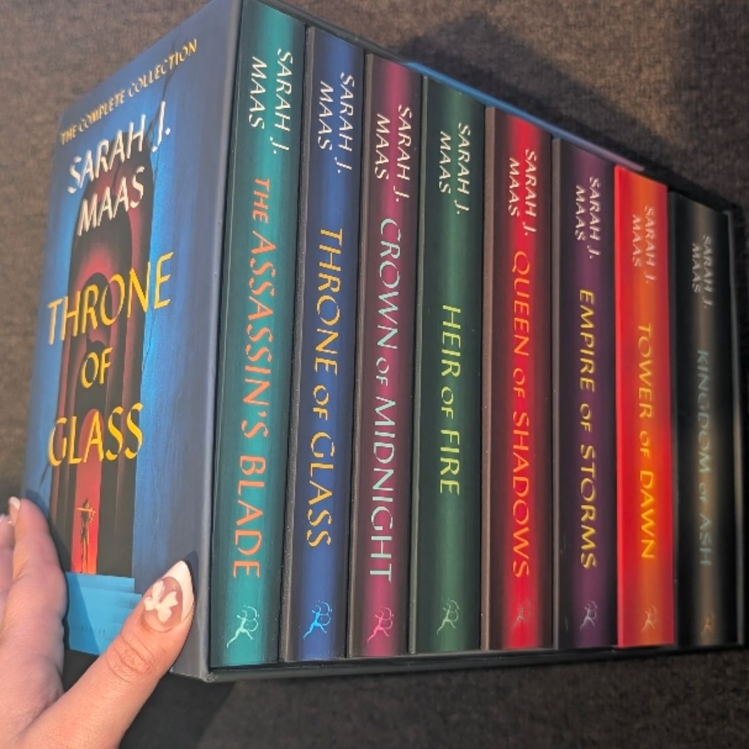Throne of Glass Paperback Box Set NEW IN BOX