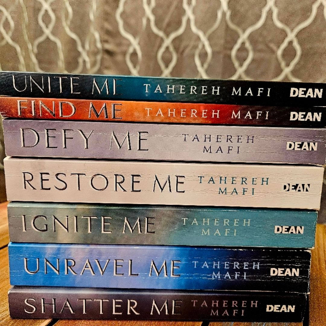 Shatter Me (Book Set)