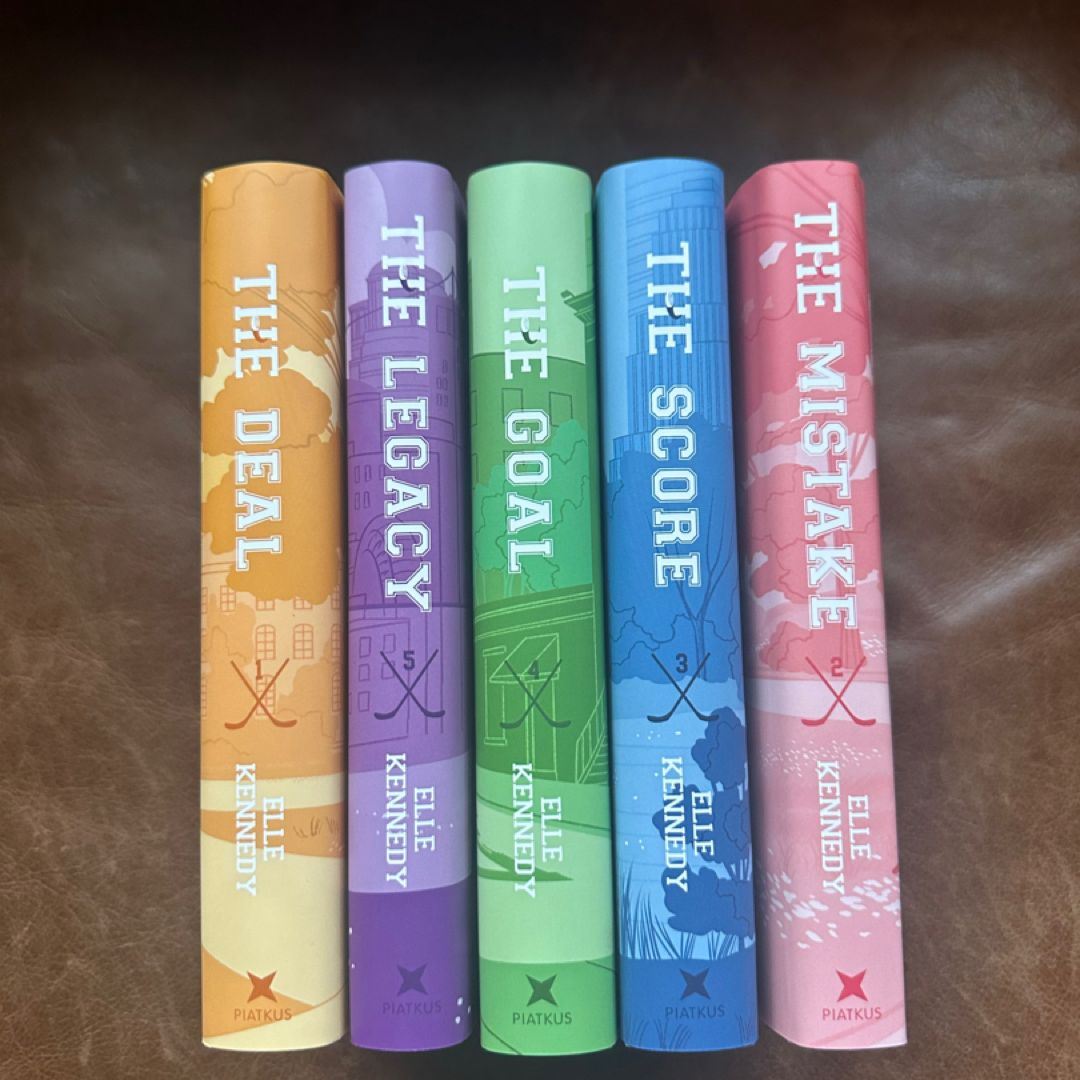 Elle Kennedy Off-Campus 1-5 Signed Illumicrate | PangoBooks display picture 1