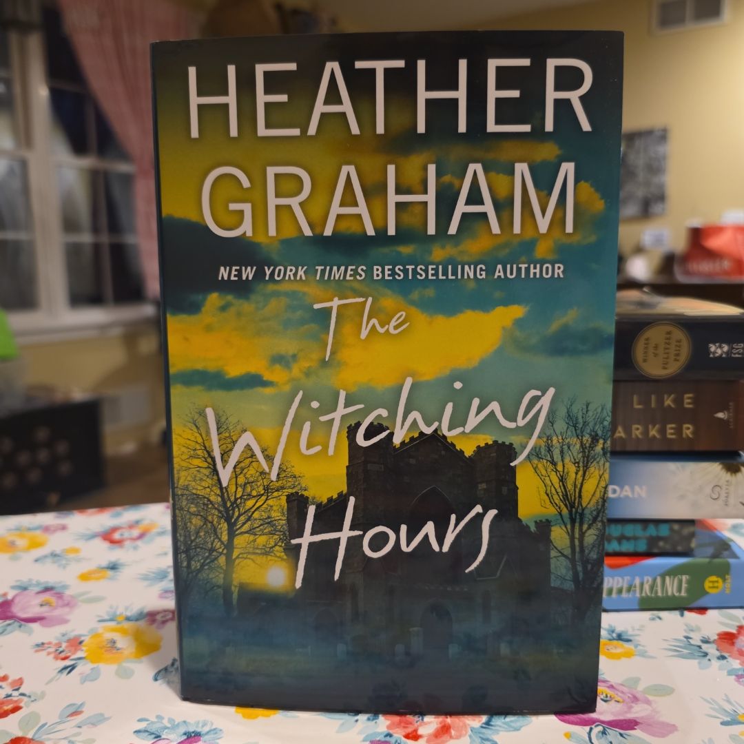 *First Edition & First Printing* The Witching Hours <The Crows, Book 1 of 2>