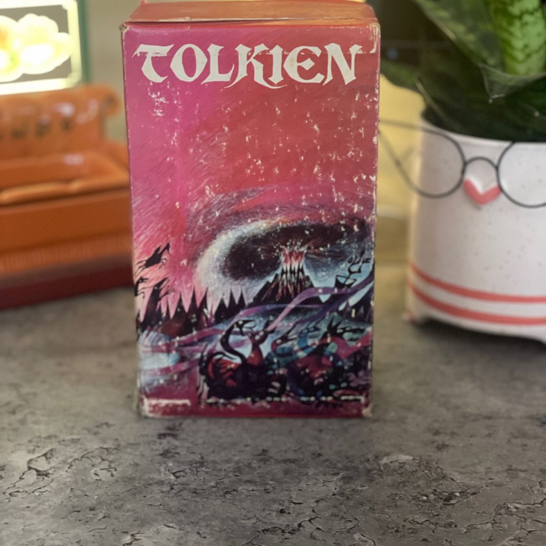  * VINTAGE* Lord of the rings trilogy 