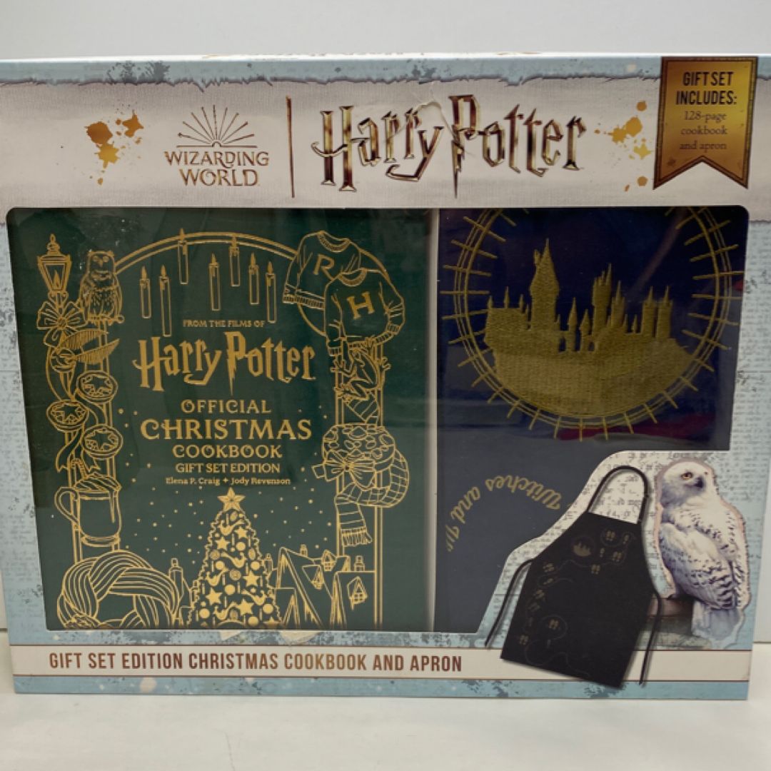 Harry Potter: Gift Set Edition Christmas Cookbook and Apron