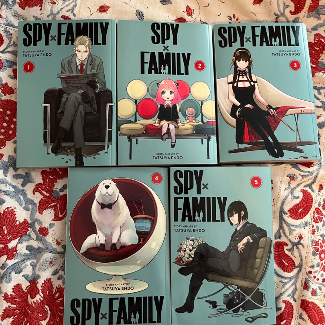 Spy x Family manga volumes 1-6
