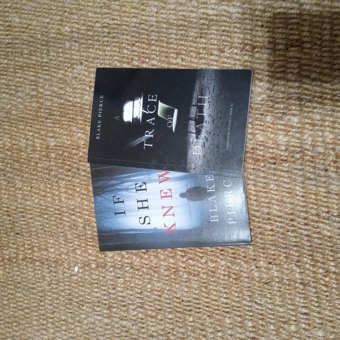 A Trace of Death (a Keri Locke Mystery--Book #1)